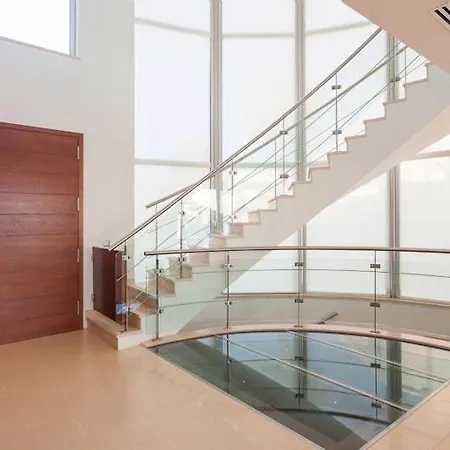 Βίλα Vale Do Garrao Sleeps 11 With Pool Air Con And Wifi